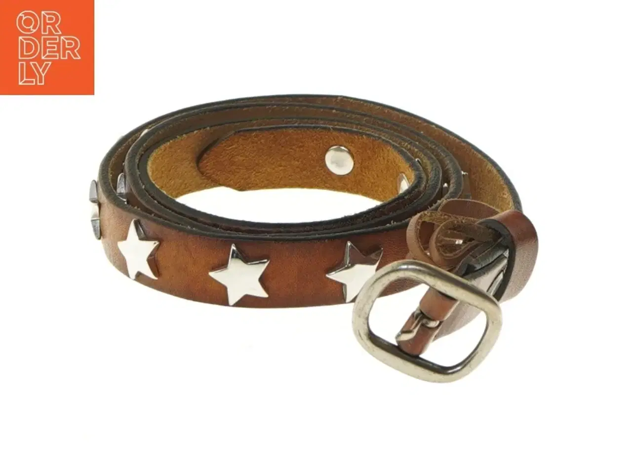 Billede 1 - Brunt læderbælte med stjerner (str. 103 cm)