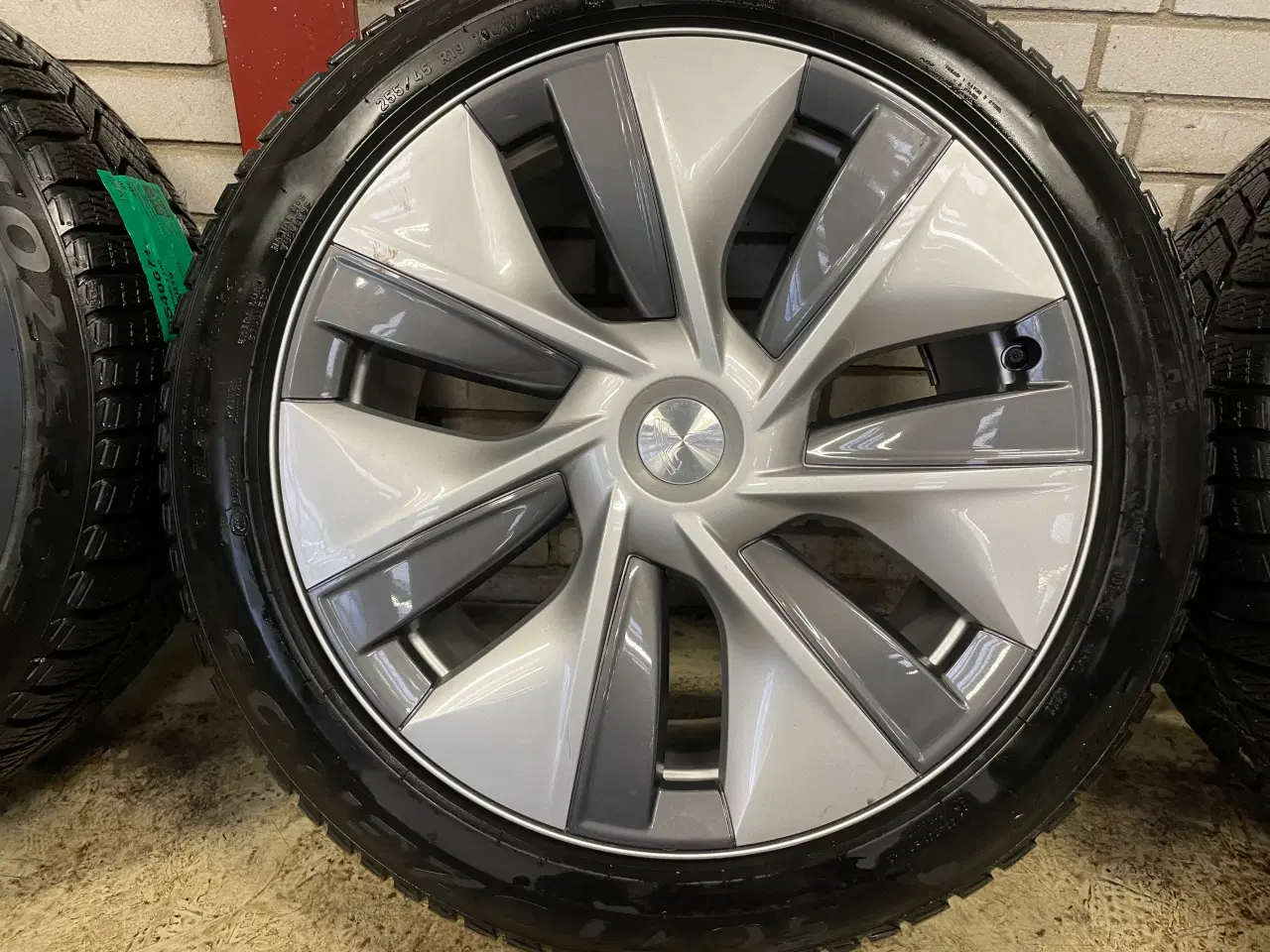 Billede 7 - 19 Tesla Model Y 255/45r19 Ref.258 vinter