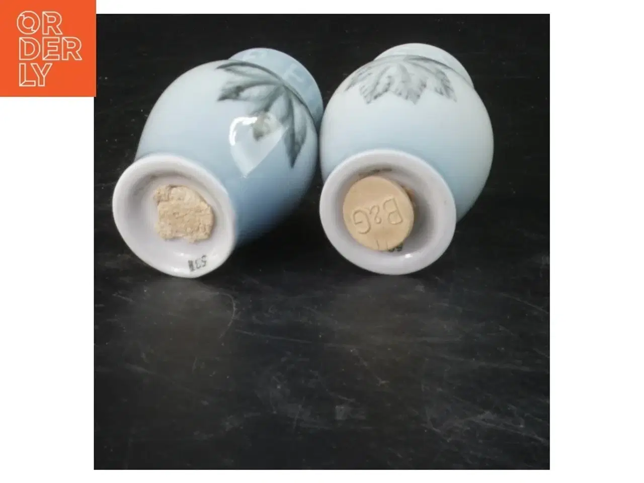 Billede 2 - Porcelæns salt- og peberbøsser fra B&G (str. 7x4 cm)