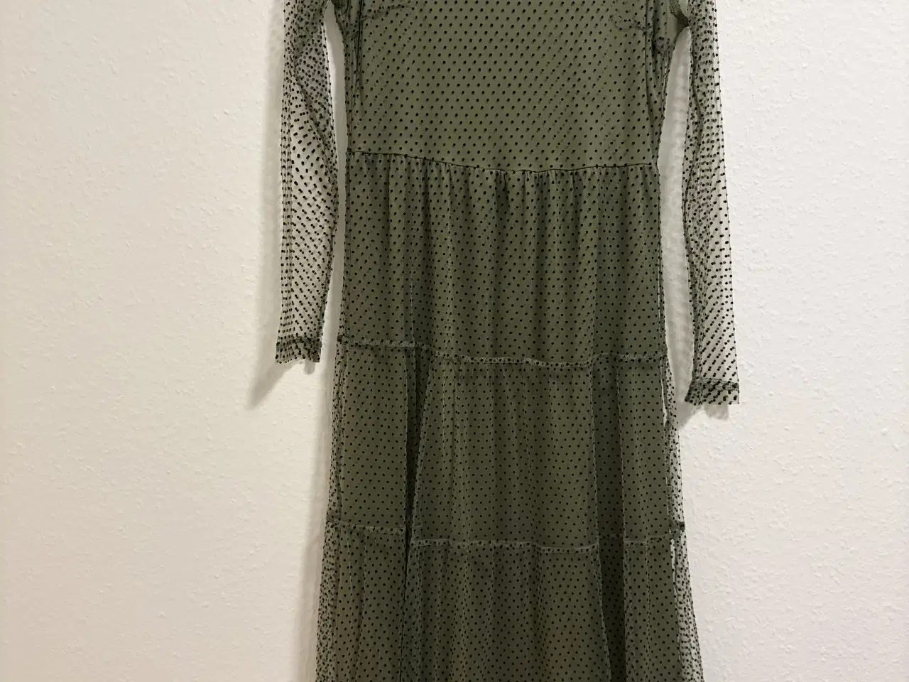 Billede 1 - Lang grøn mesh kjole