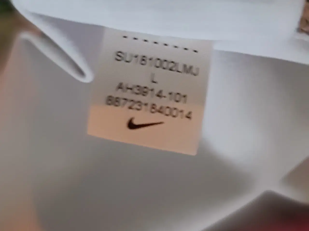 Billede 7 - Leggins.fra Nike-Str: Medium-Print:Diamant/sten