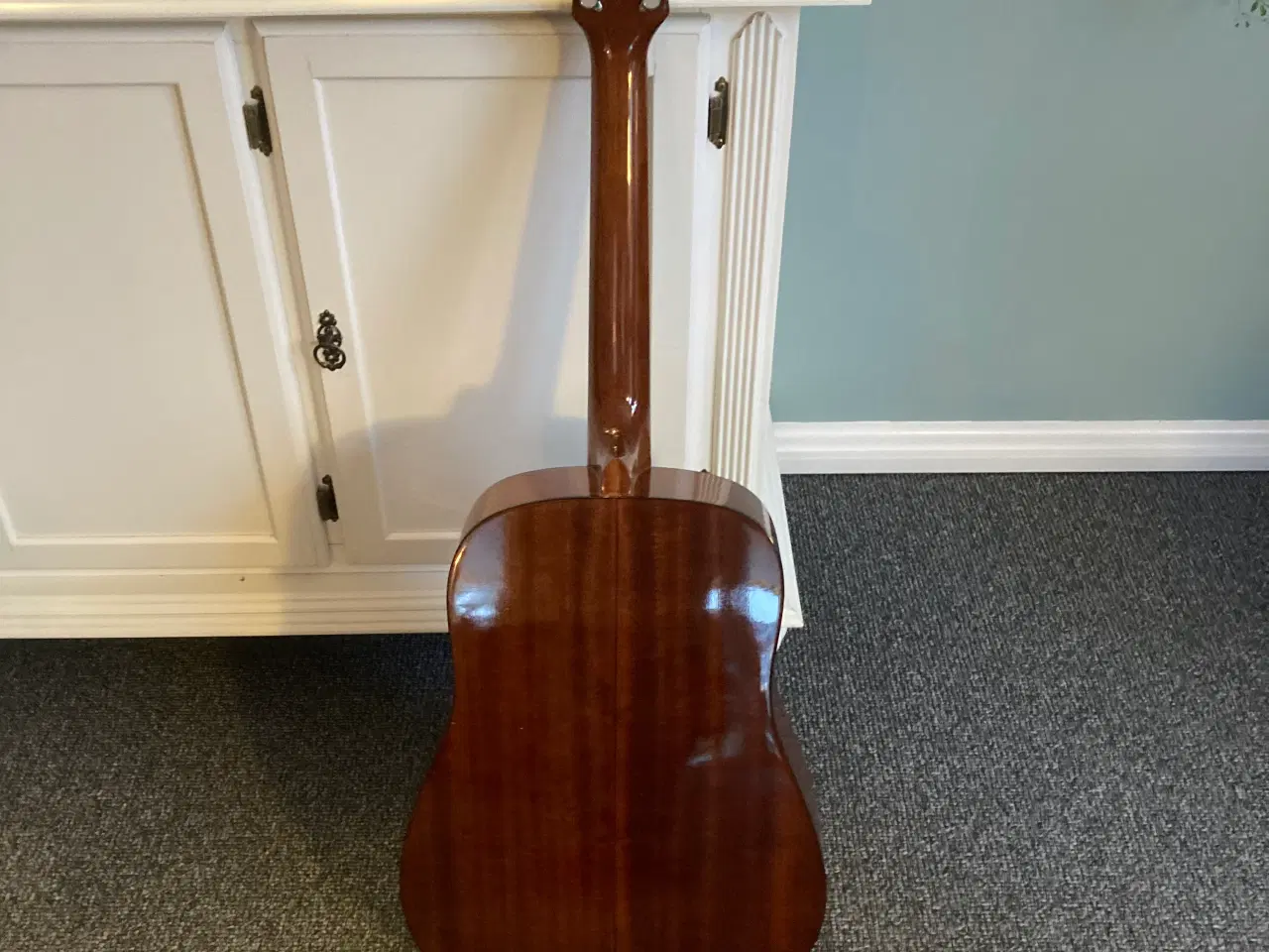 Billede 2 - 12 strenget Morgan guitar. Pickup medfølger