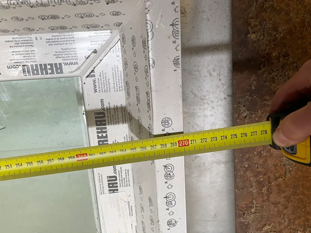 Billede 6 - To Vinduer og en dør