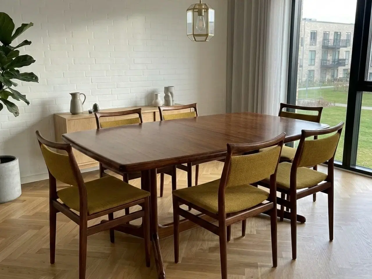 Billede 1 - Mid Century Palisander spisebord m. udtræk – 2 ind