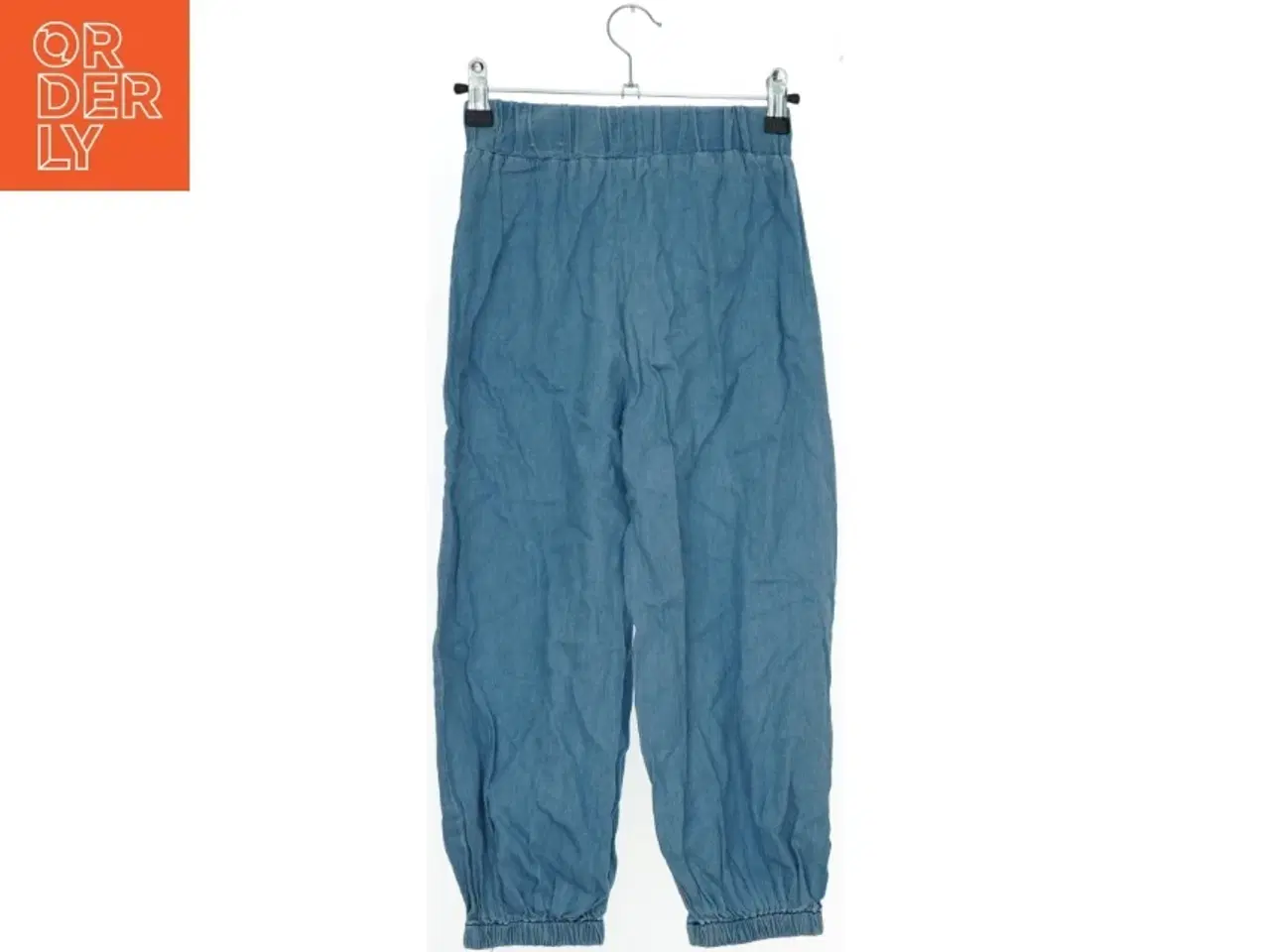 Billede 2 - Blå denim bukser fra Pretty Sille (str. 122)