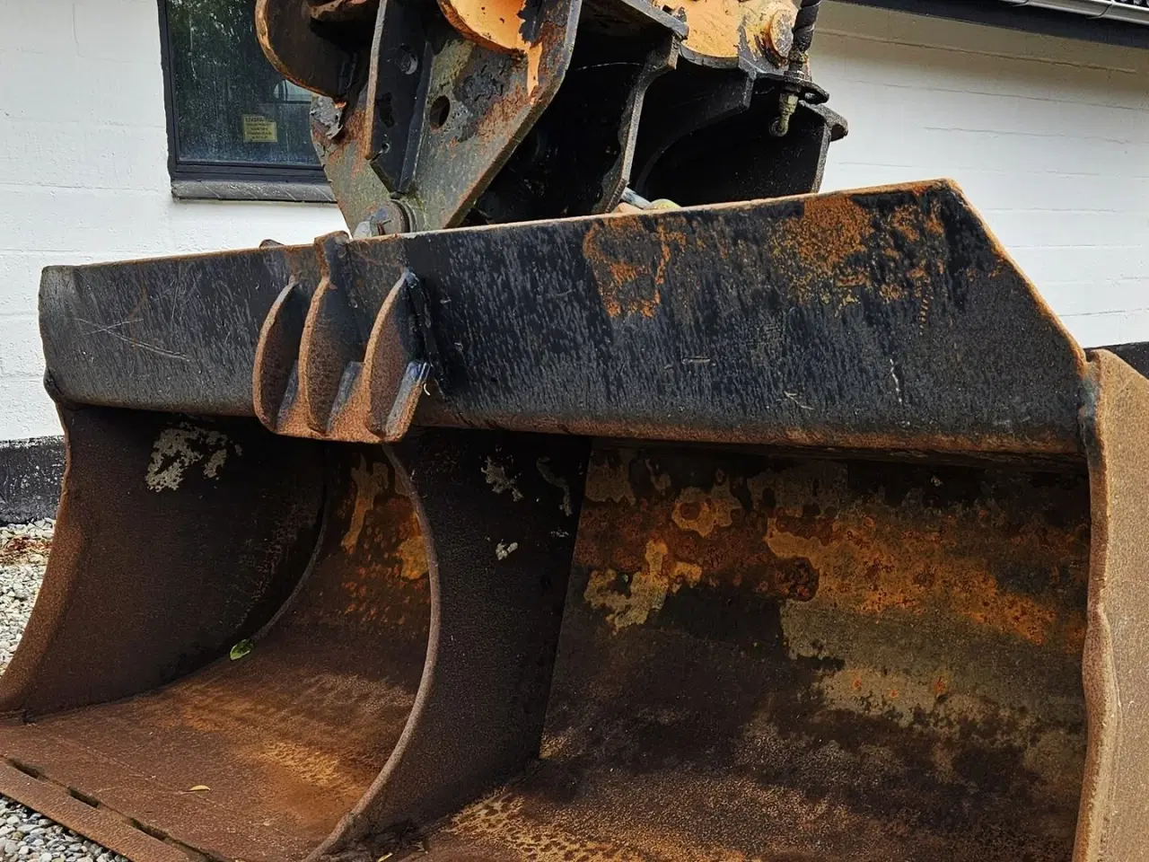 Billede 9 - Takeuchi TB1140 Serie 2 / årgang 2014 / med skovlsæt / 6300 timer