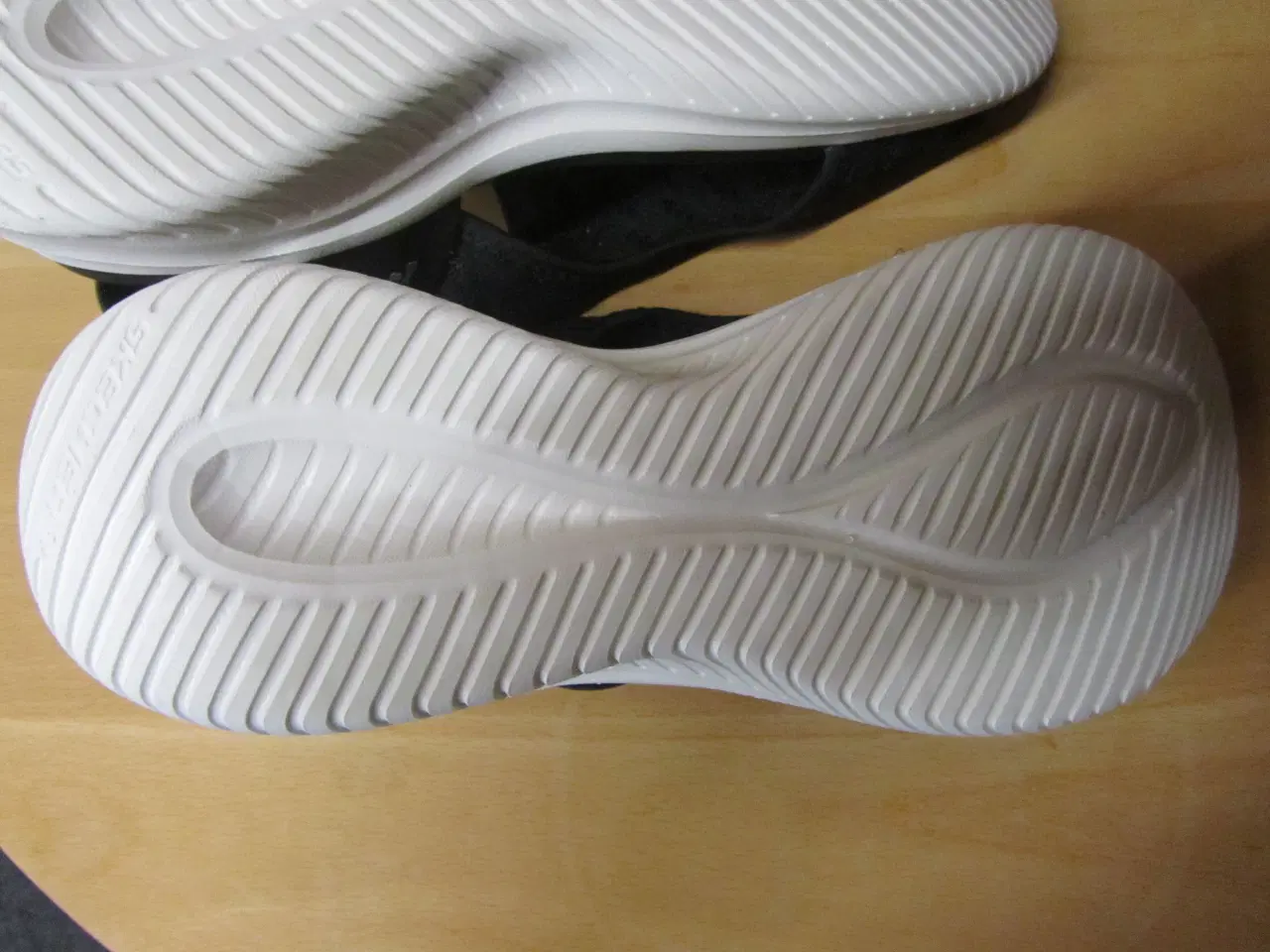 Billede 2 - Skechers sandaler 