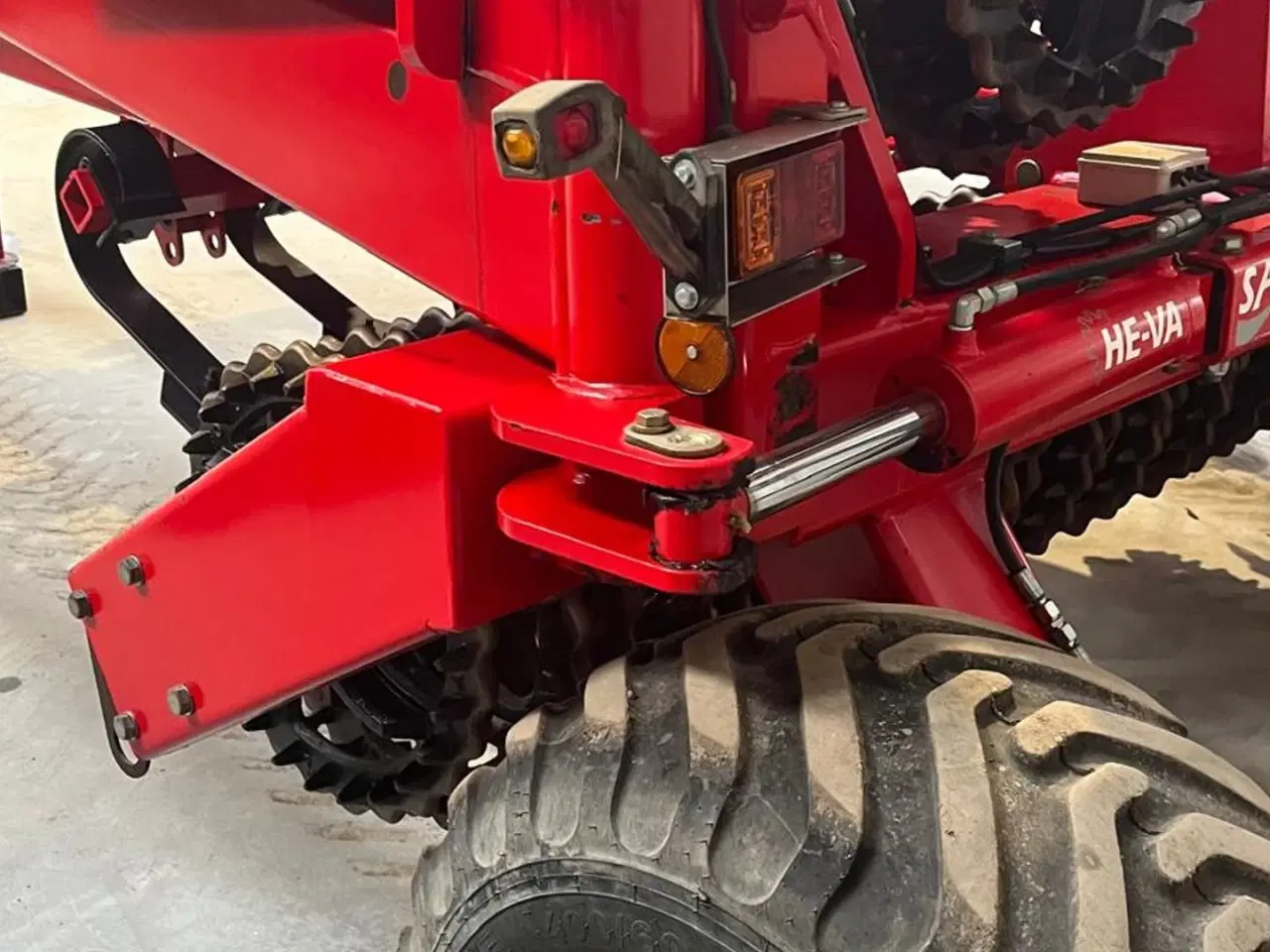 Billede 2 - HE-VA TIP ROLLER 820 Spring-Board + Hydr. Bremser