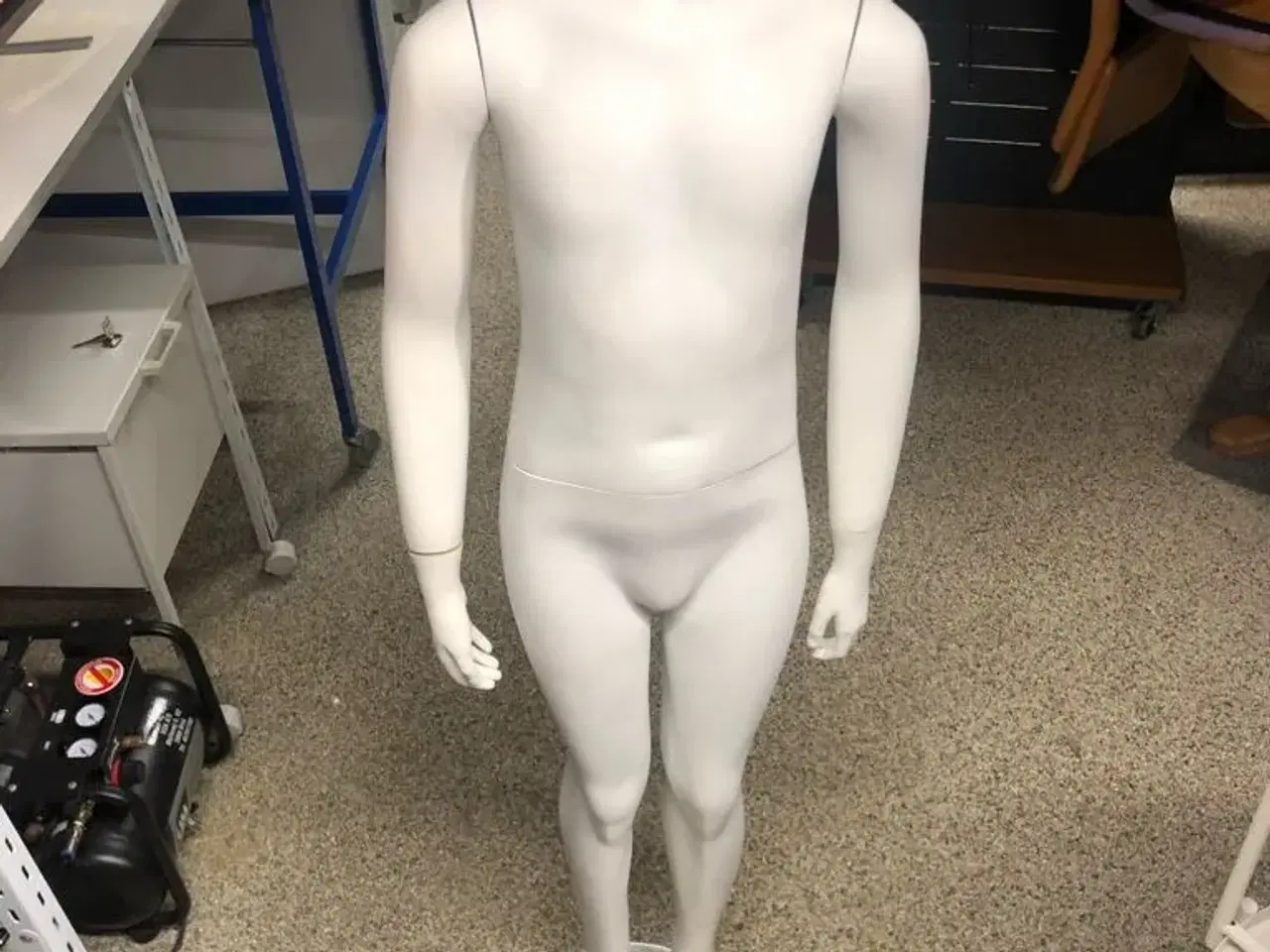 Billede 1 - Børnemannequin - 142cm