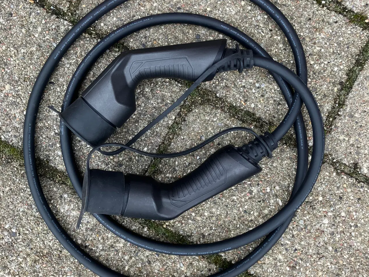 Billede 5 - Dacia Spring - frunk, måtter, ladekabel