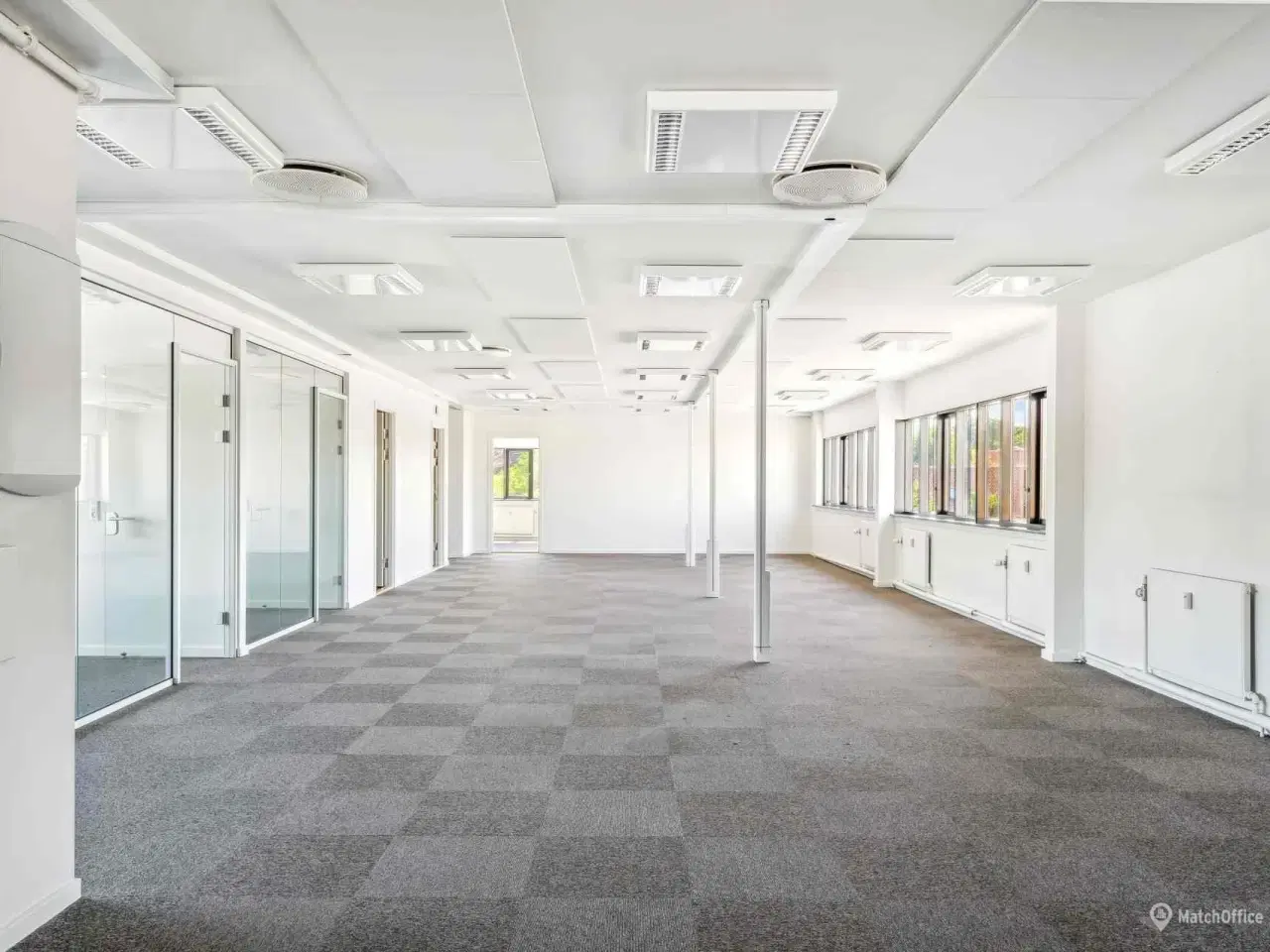 Billede 1 - Attraktivt kontorlejemål ved torvet i Egedal Centret