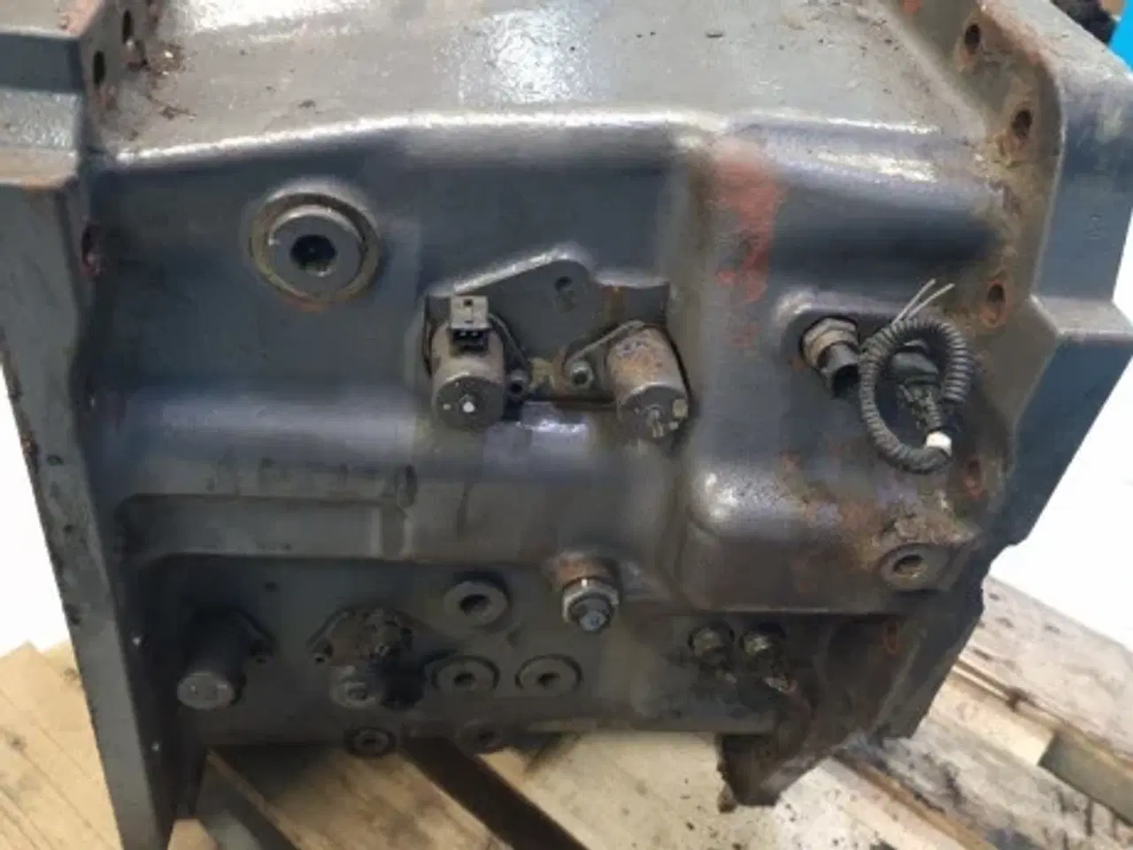 Billede 12 - Claas Axion 840 Gearkasse Hus 11329430