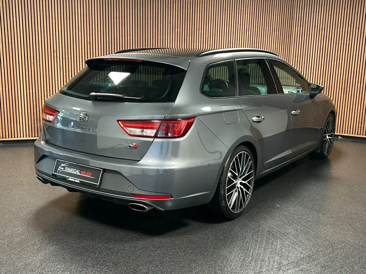 Billede 3 - Seat Leon 2,0 TSi 290 Cupra ST DSG