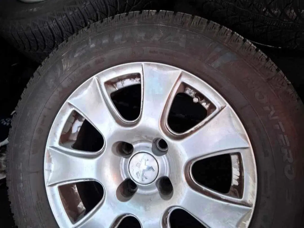 Billede 4 - Alufælge, 16" R15, vinterdæk