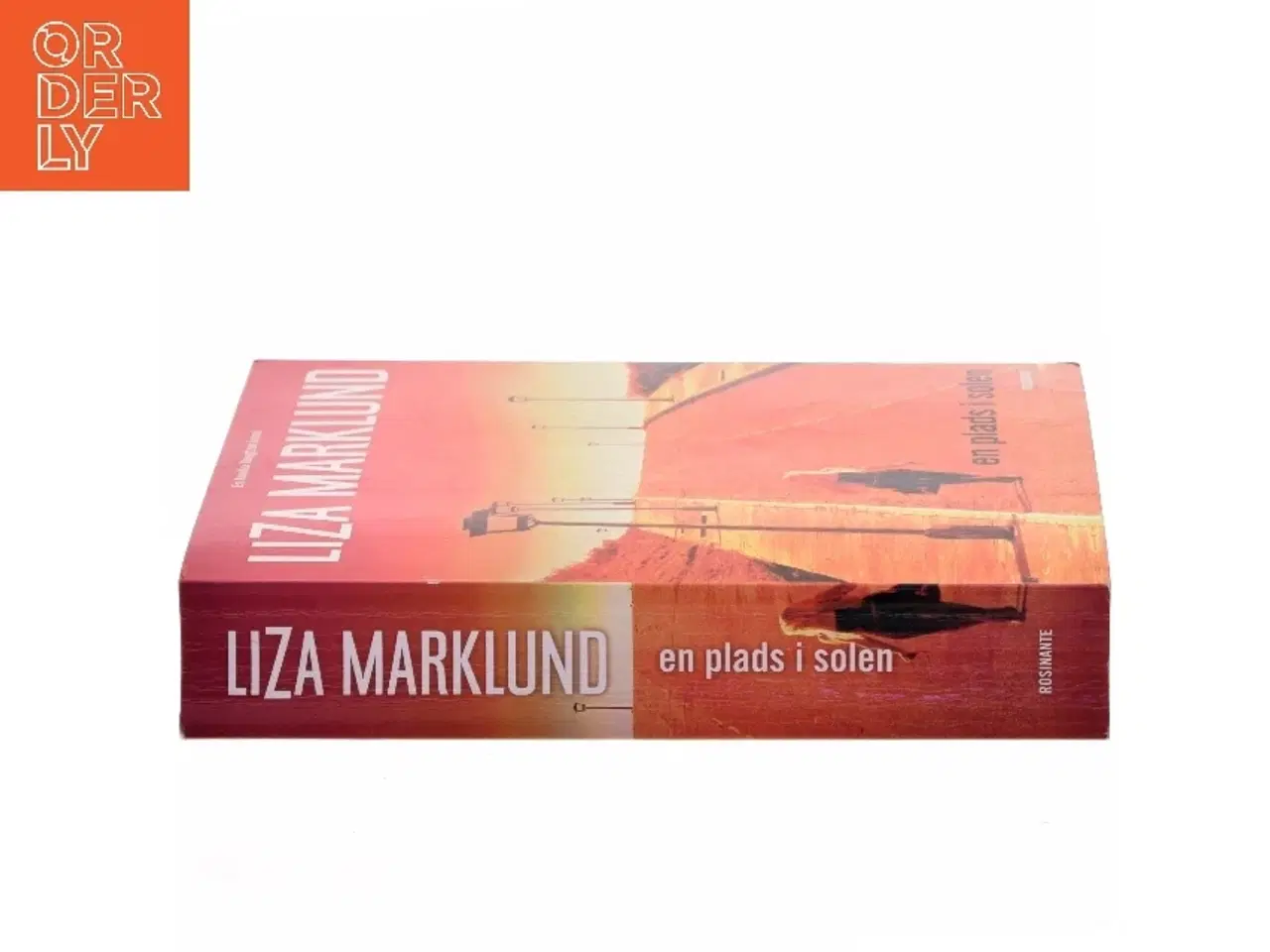 Billede 2 - En Plads I Solen af Liza Marklund (Bog)