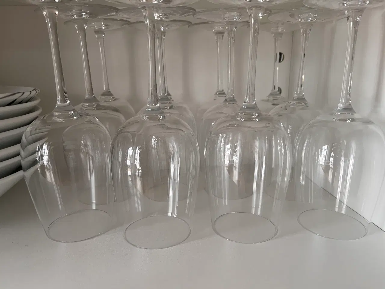 Billede 2 - Rød og hvidvinsglas. 