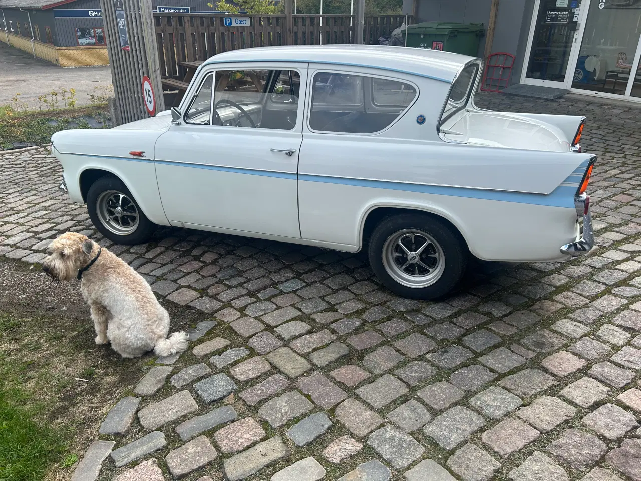 Billede 2 - Ford Anglia 105 E 1963 i super stand