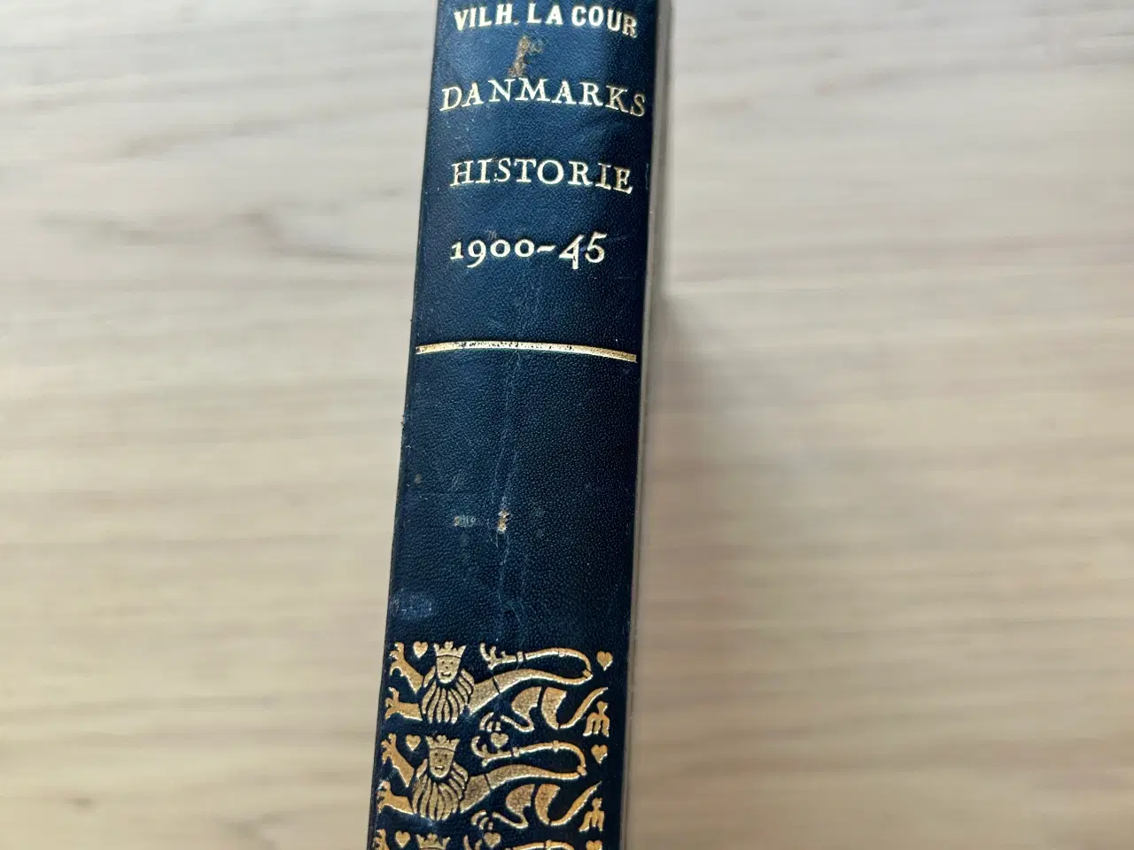 Billede 2 - 📚 Til Salg – Danmarks Historie (1900–1945) af Vil
