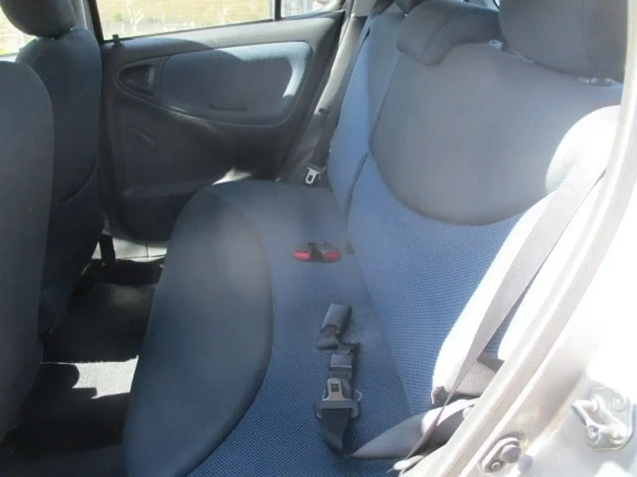 Billede 7 - Toyota Yaris 1,3 Luna