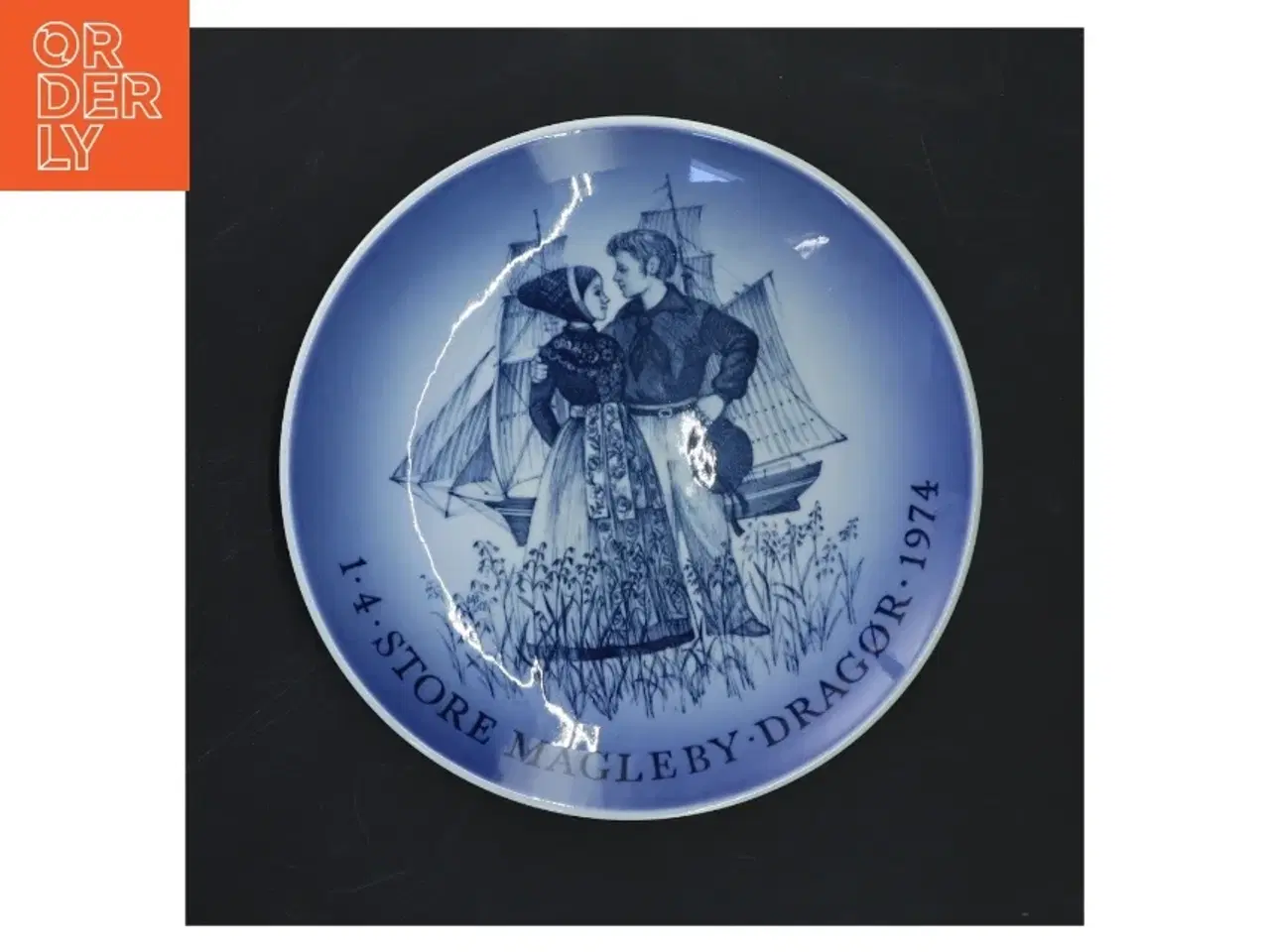 Billede 1 - Porcelænsplade til væg fra Royal Copenhagen (str. Ø 18,5 cm)