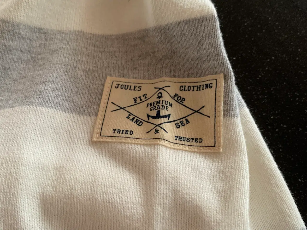 Billede 3 - Joules bluse, ny, grå/råhvid