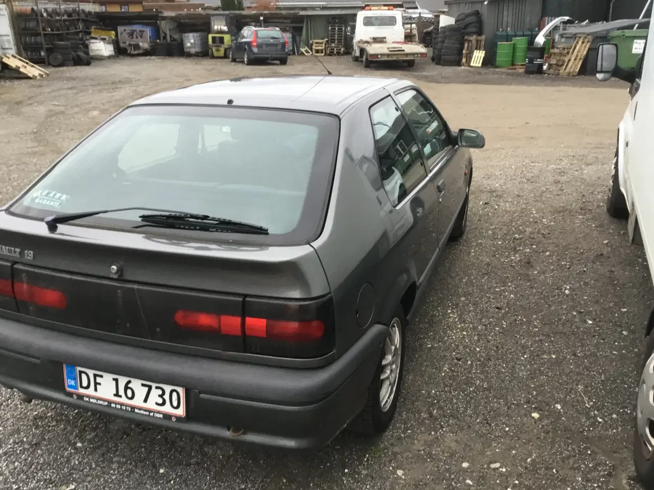 Billede 4 - Renault R19 1,4 s 3 døre gråmetal årg 1993 