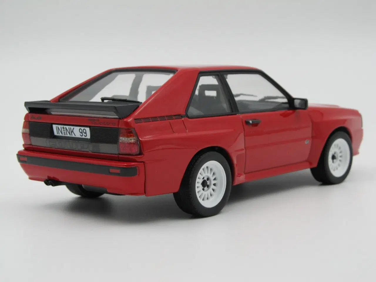 Billede 4 - 1984 Audi Sport Quattro Coupe 1:18  "Der Kurze" 