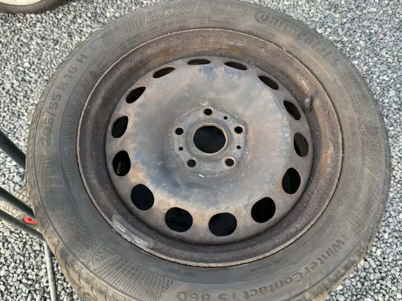 Billede 2 - 16" Stålfælge med Continental vinterdæk