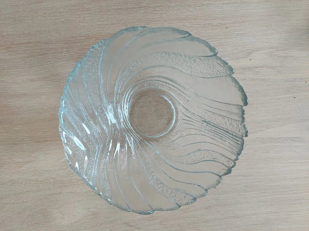 Billede 1 - Glas Skål med "spiral mønster