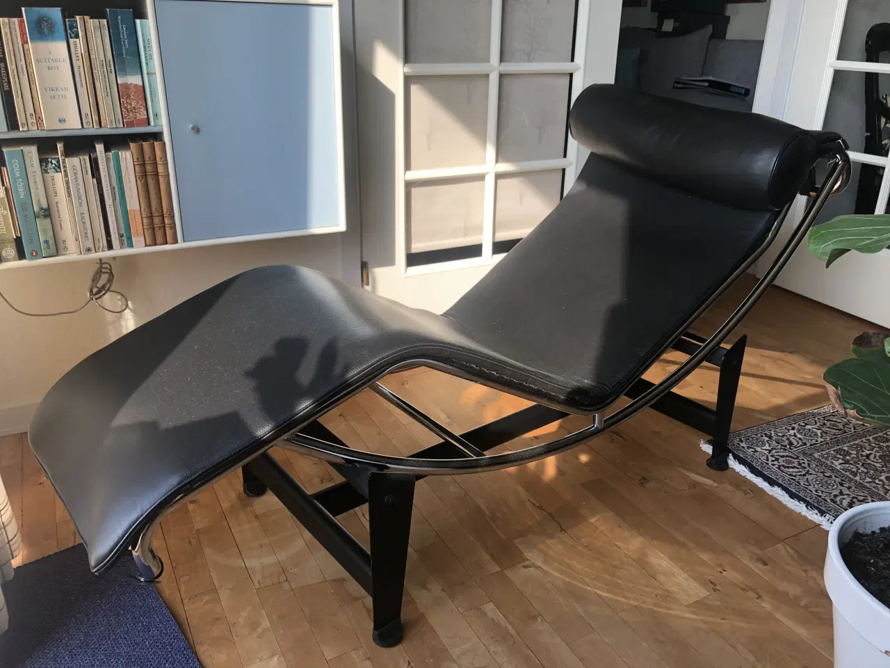 Billede 1 - Chaiselongue Corbusier (kopi)