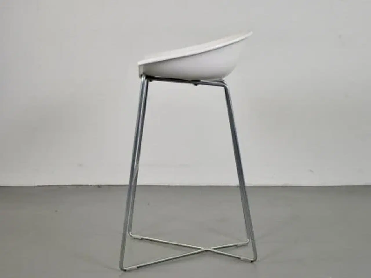 Billede 4 - Barstol fra fronterra furniture i hvid