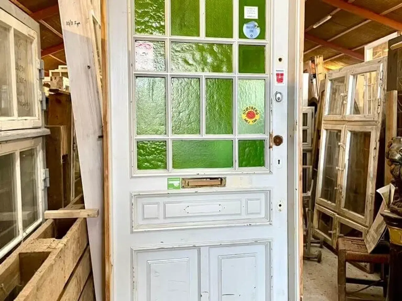 Billede 2 - Højrehængt opgangsdør fra 1905 m. karm