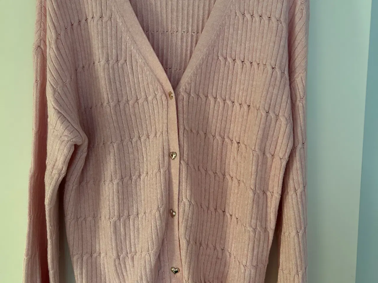 Billede 5 - Strikbluser, bukser, tørklæder mv. i str. 42-46