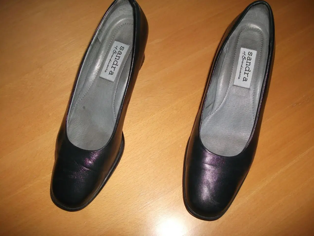 Billede 1 - Skind sko