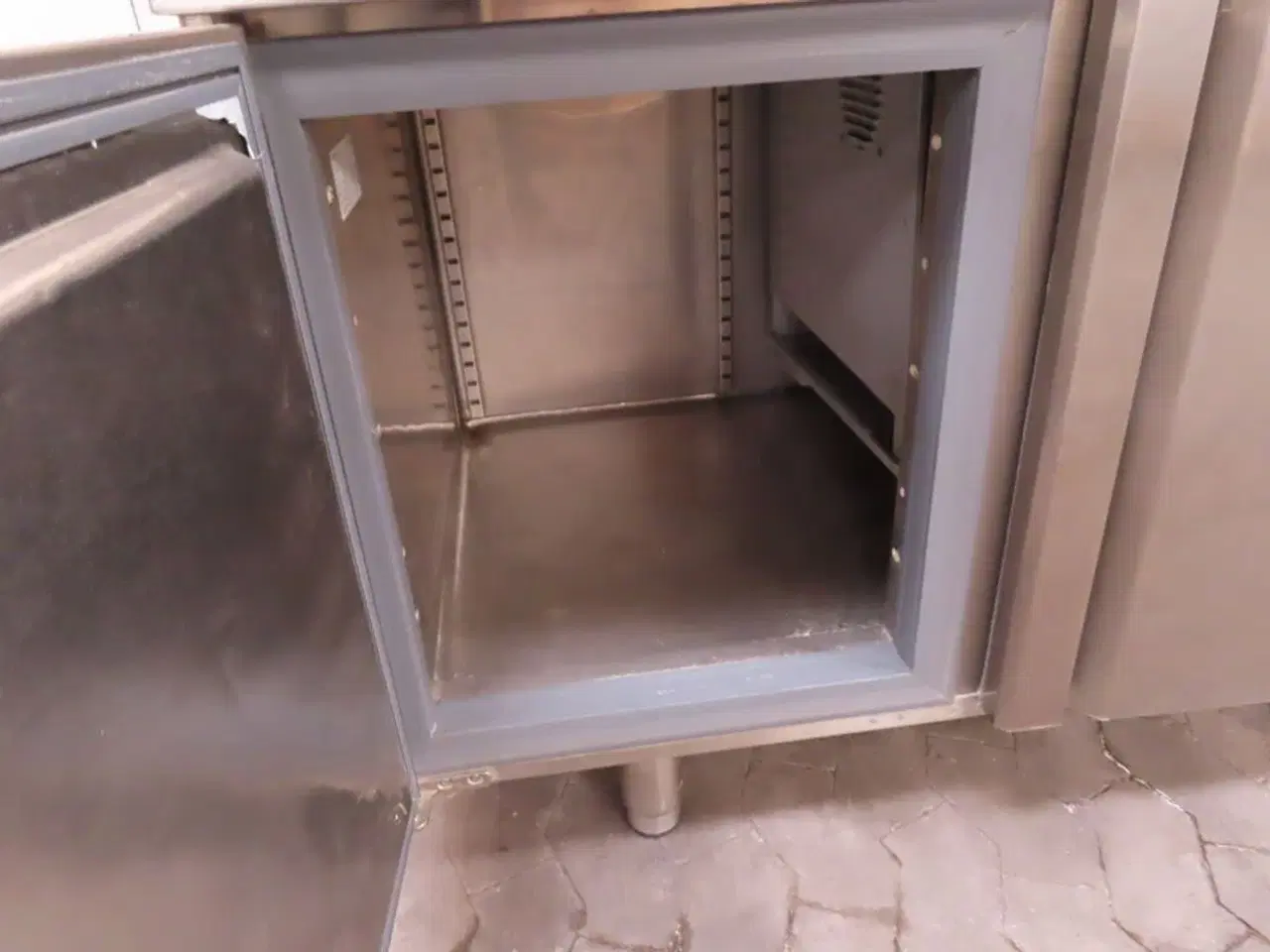 Billede 4 - Kølebord med serveringstop