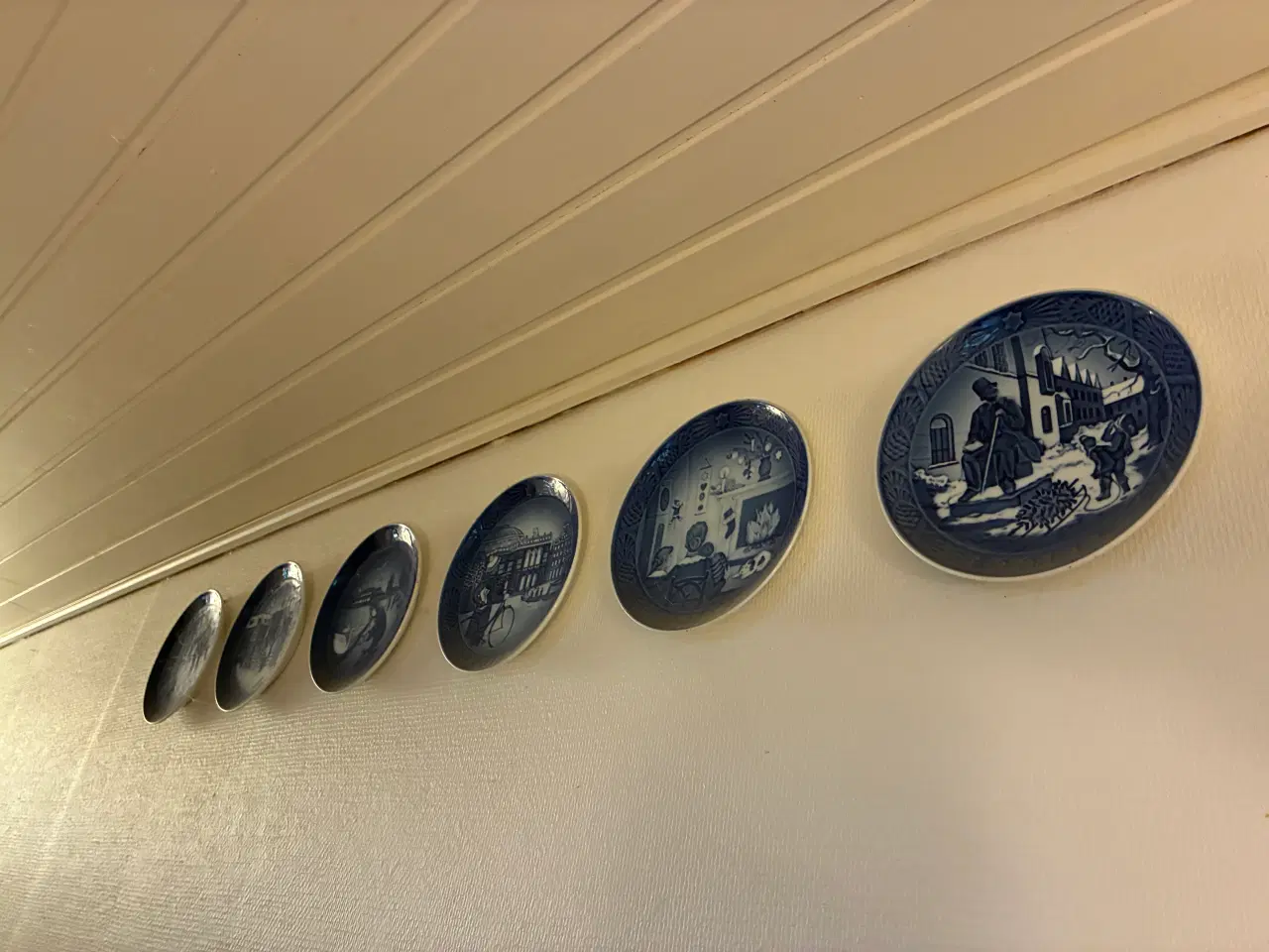 Billede 2 - Royal Copenhagen Juleplatter, 56 stk.