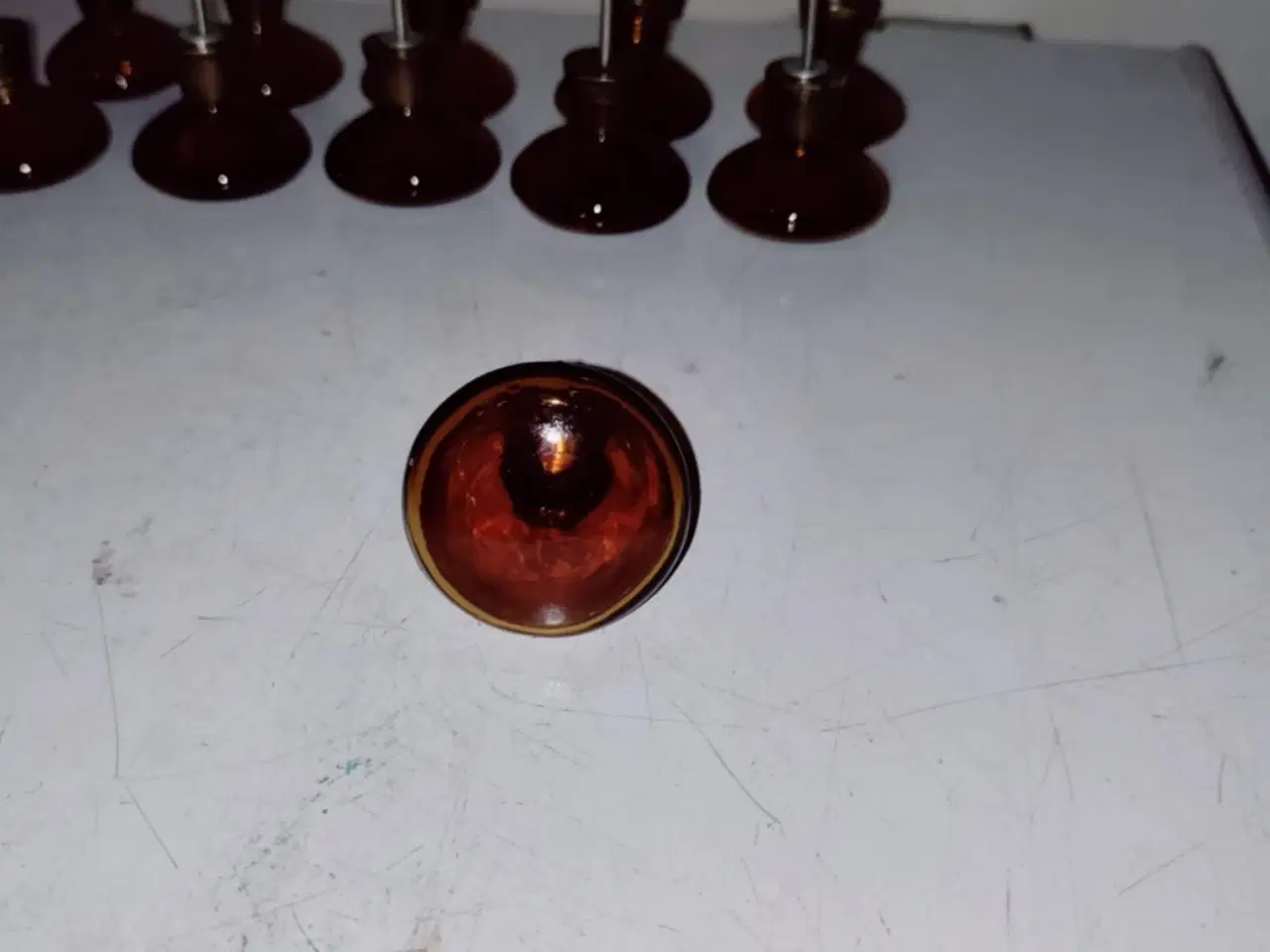 Billede 2 - 11 fede brune glas greb prisen er pr stk