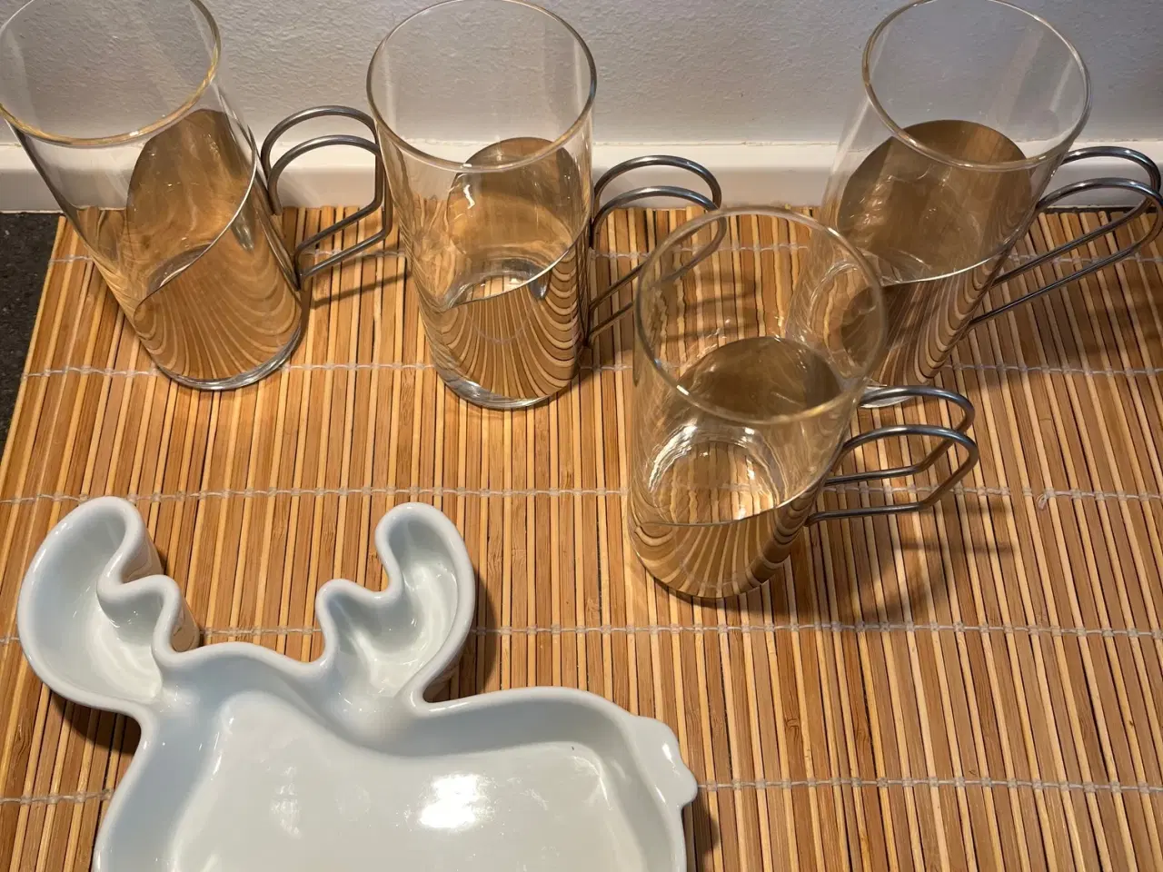 Billede 4 - Stilfuldt Irish Coffee sæt – 4 glas m/stålholdere