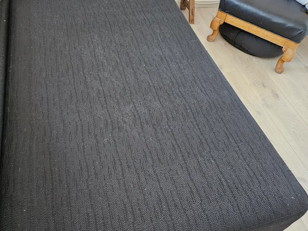 Billede 1 - Seng 90x200 med meder. Fra 2021 
