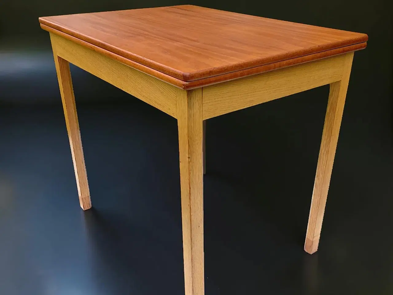 Billede 2 - Multifunktionsbord i teak/eg – foldbart