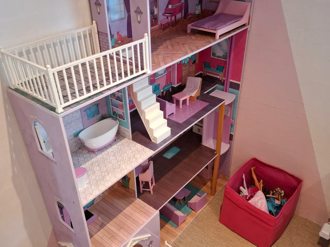 Billede 1 - Barbie dukkehus