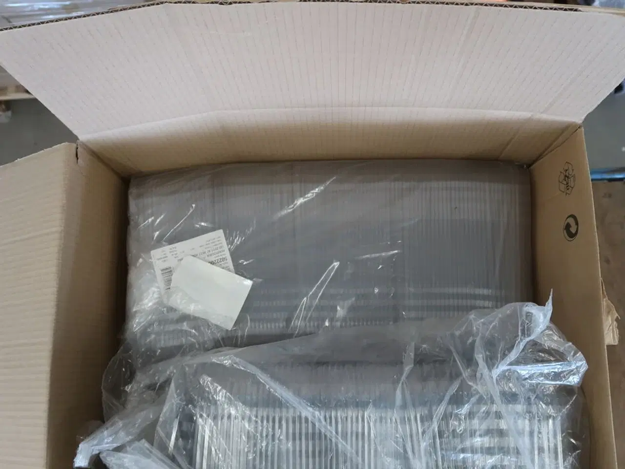 Billede 6 - 2 kasser (400 pr. stk.) Låg til madbakker  109905