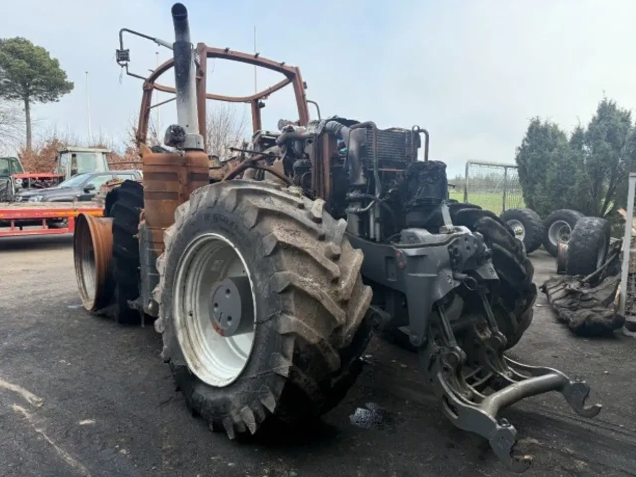 Billede 3 - Valtra S394 Sælges i dele/For parts
