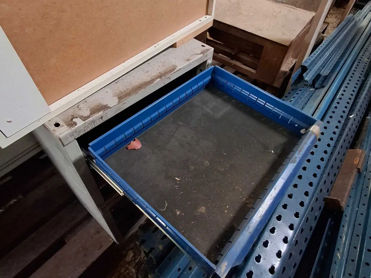 Billede 4 - Inventar til firmabilen 