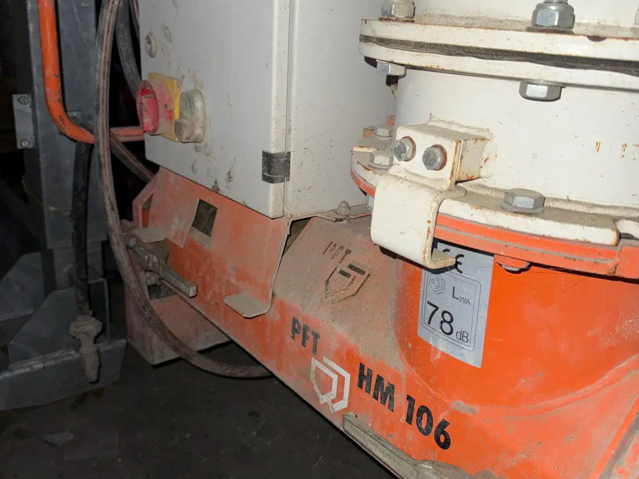 Billede 5 - To PFT HM 106 230V - Tvangsblander med silo