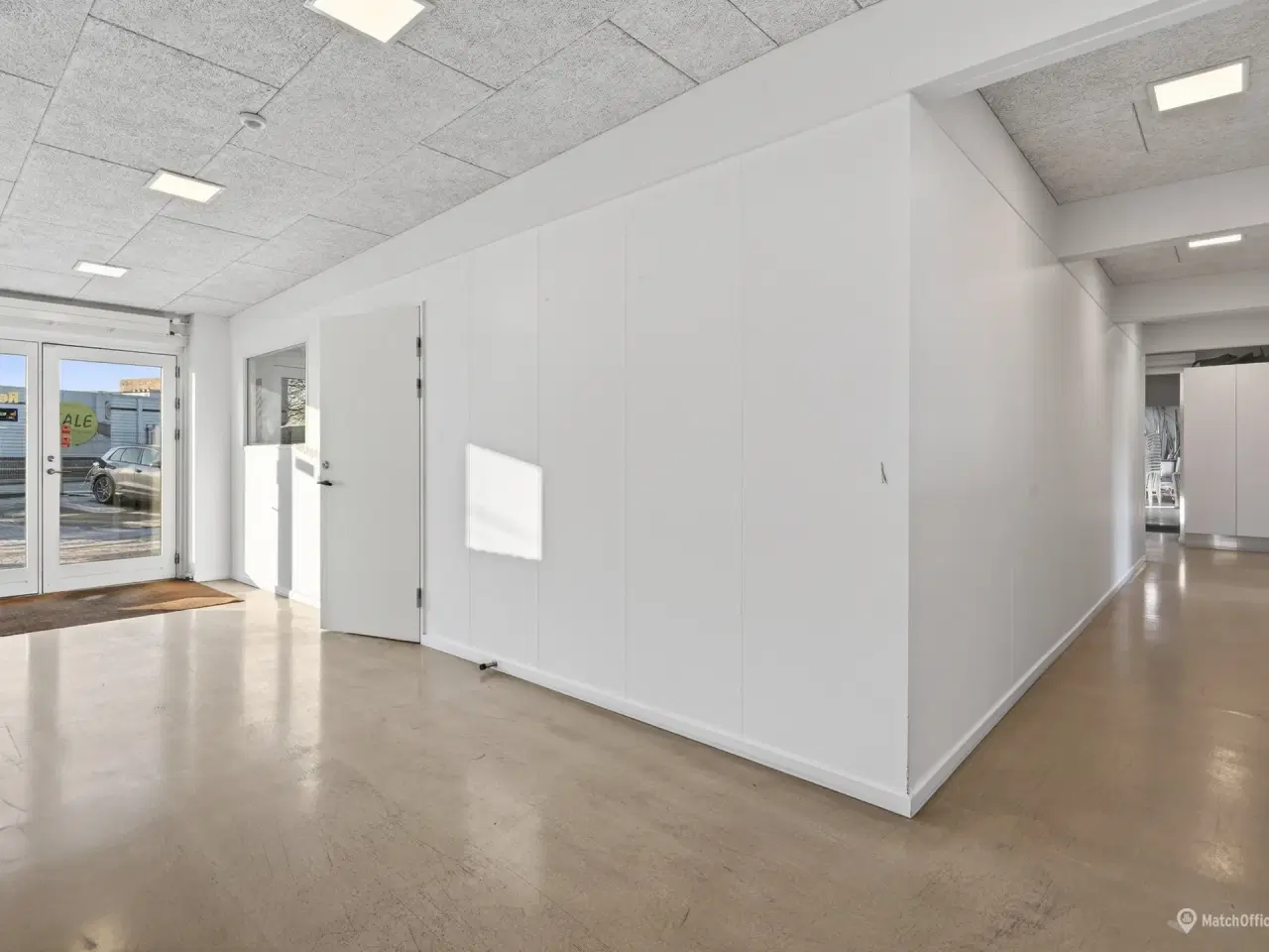 Billede 2 - Markant domicilejendom med optimal fordeling mellem kontor og lager/produktion – Hjørnegrund!