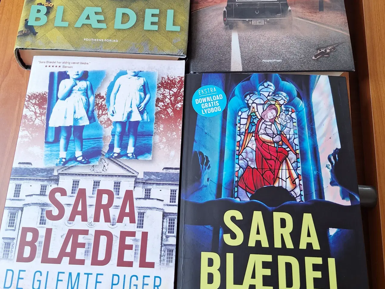 Billede 1 - Krimier af Sara Blædel