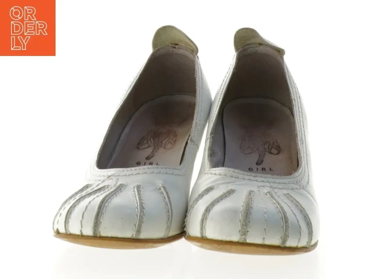 Billede 3 - Hvide lædersko med kilehæl (str. 38)