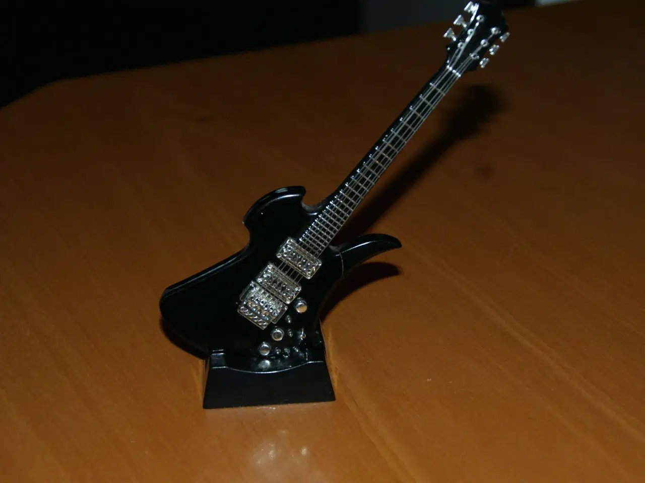 Billede 1 - NY PRIS! Fin Gitar gaslighter sælges