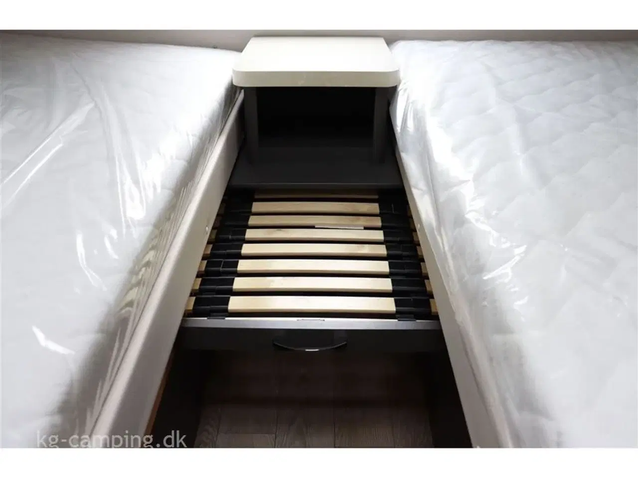 Billede 7 - 2025 - Hobby Excellent 460 SL   2025 model - Flot lille rejsevogn som kan nedvejes til 1350 kg.